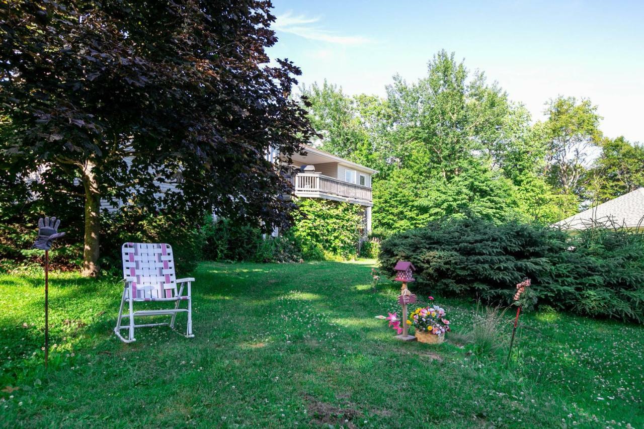 Lily'S Garden Hotel Charlottetown Exterior foto